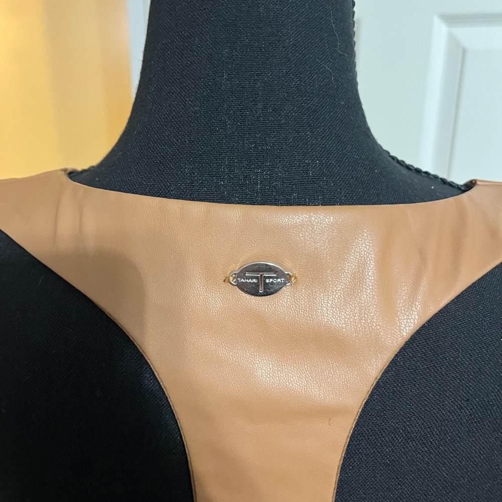 Tahari Women's Brown Sleeveless Blouse - Picture 4 of 6